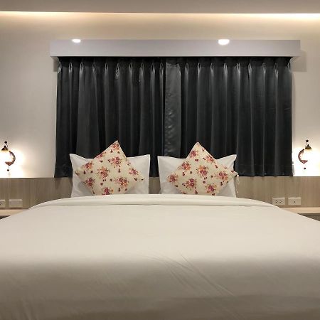 Vista Hotel Chiang Mai - Sha Extra Plus Exterior foto