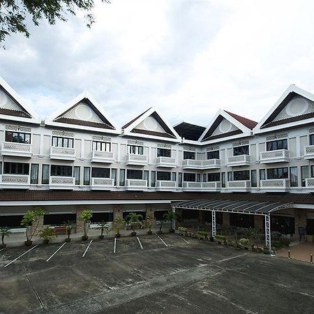Vista Hotel Chiang Mai - Sha Extra Plus Exterior foto