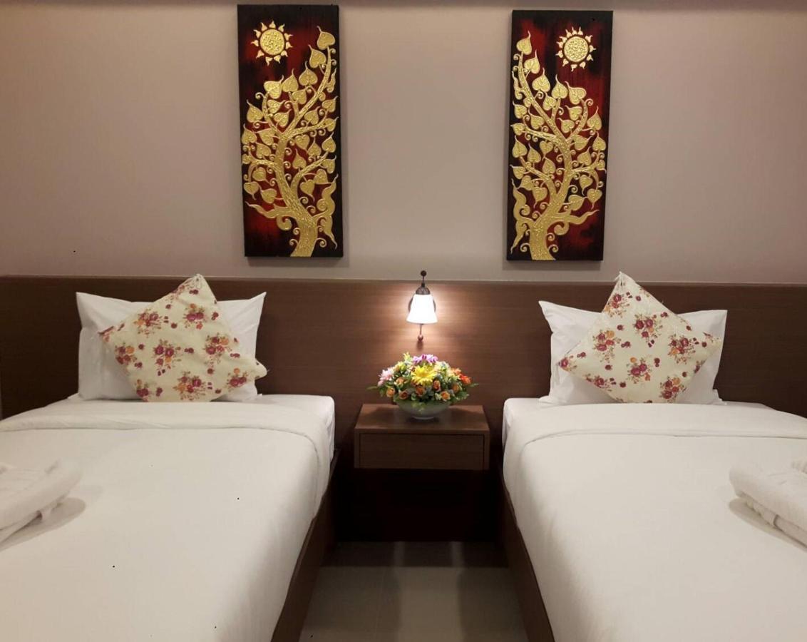Vista Hotel Chiang Mai - Sha Extra Plus Exterior foto