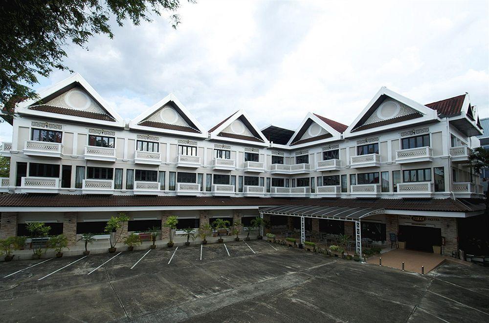 Vista Hotel Chiang Mai - Sha Extra Plus Exterior foto