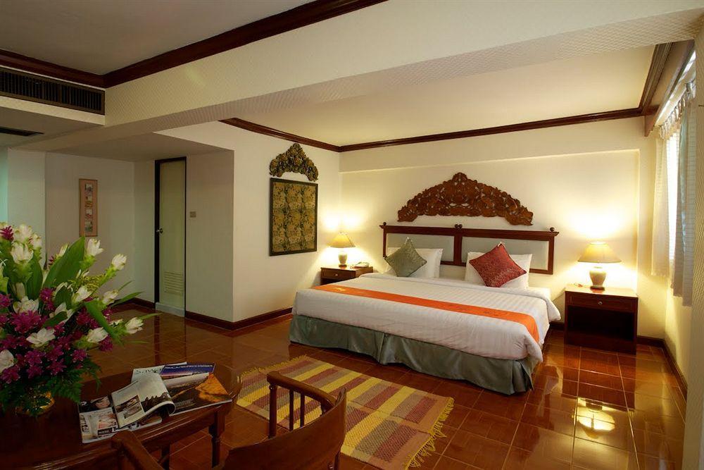 Vista Hotel Chiang Mai - Sha Extra Plus Exterior foto